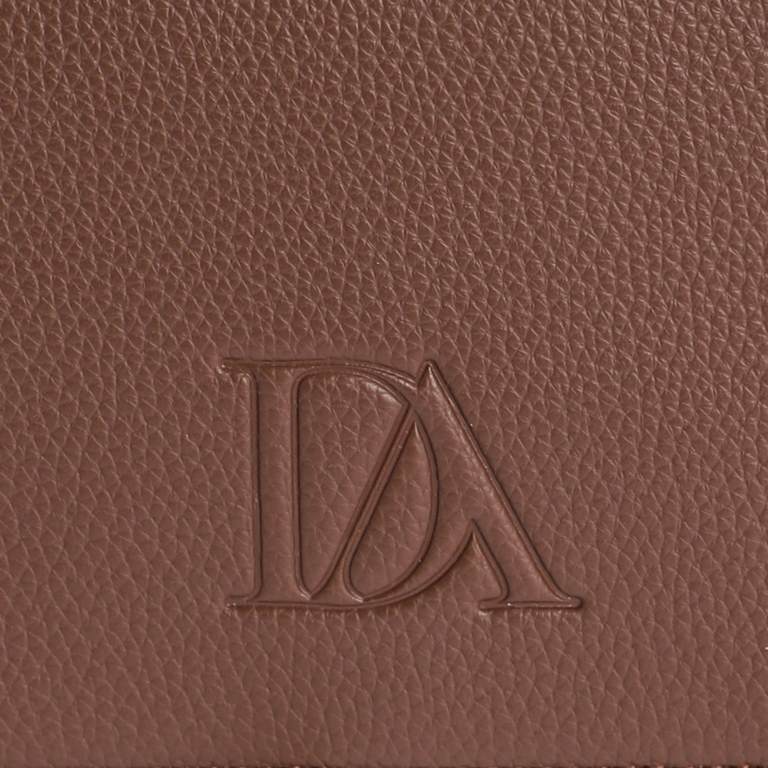 Bolso bandolera Don Algodón marrón con cadena dorada