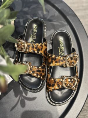 sandalia Carmela animal print