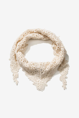 Pañuelo Vilanova crudo con diseño calado y efecto crochet