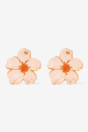 Pendientes de Vilanova con flor transparente en tono coral y detalle central.