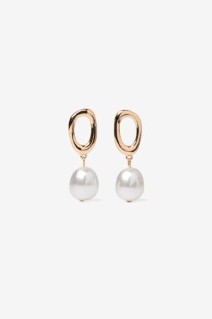 Pendientes dorados irregulares Vilanova con colgante de perla efecto nacarado y diseño elegante.