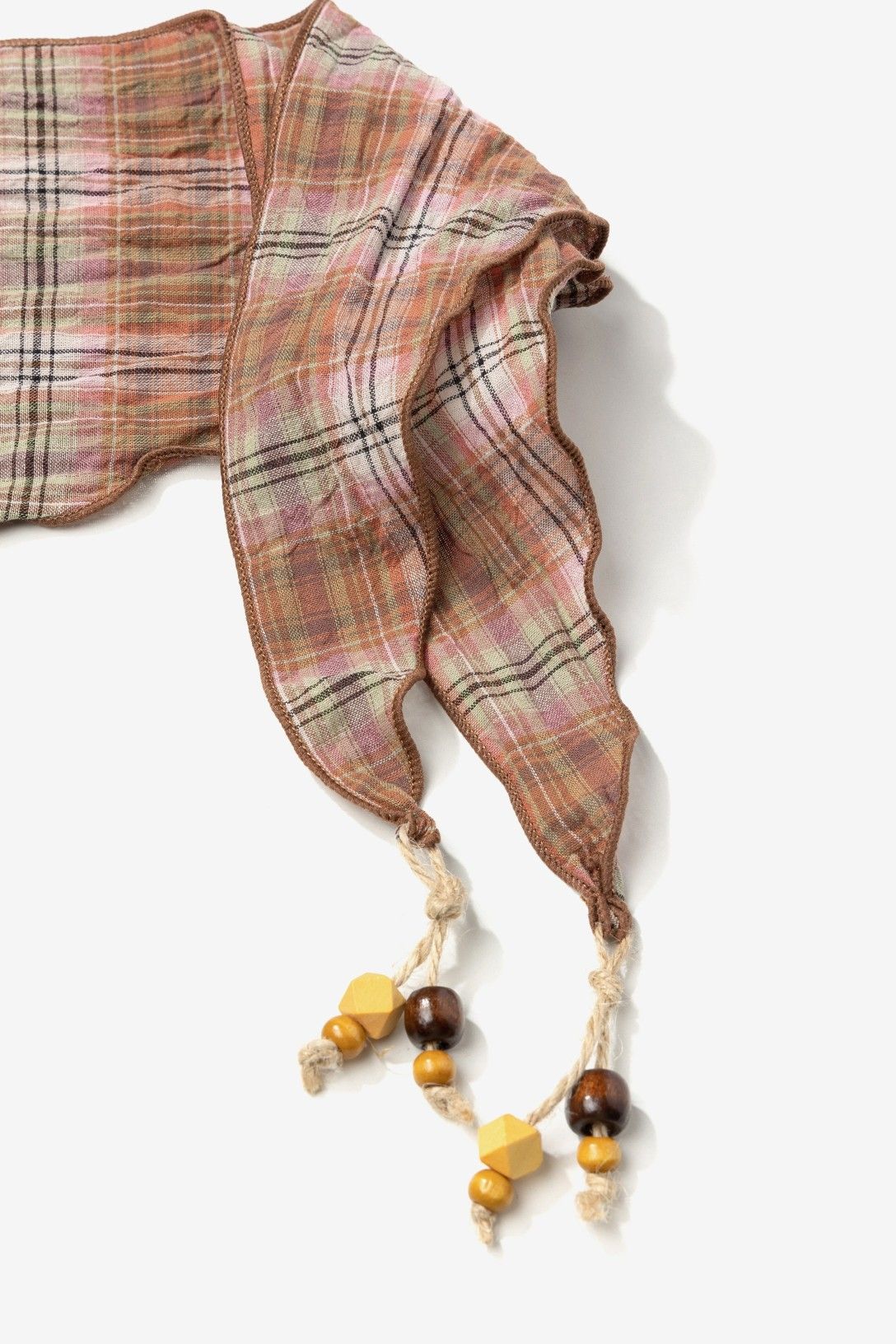 Pañuelo Tessa Vilanova multicolor de cuadros con cuentas decorativas