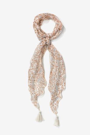Pañuelo Skinny Paisley Vilanova crudo y camel con estampado paisley y borlas