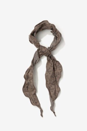 Bandana floral Vilanova marrón con detalle de cuadros y acabado ondulado