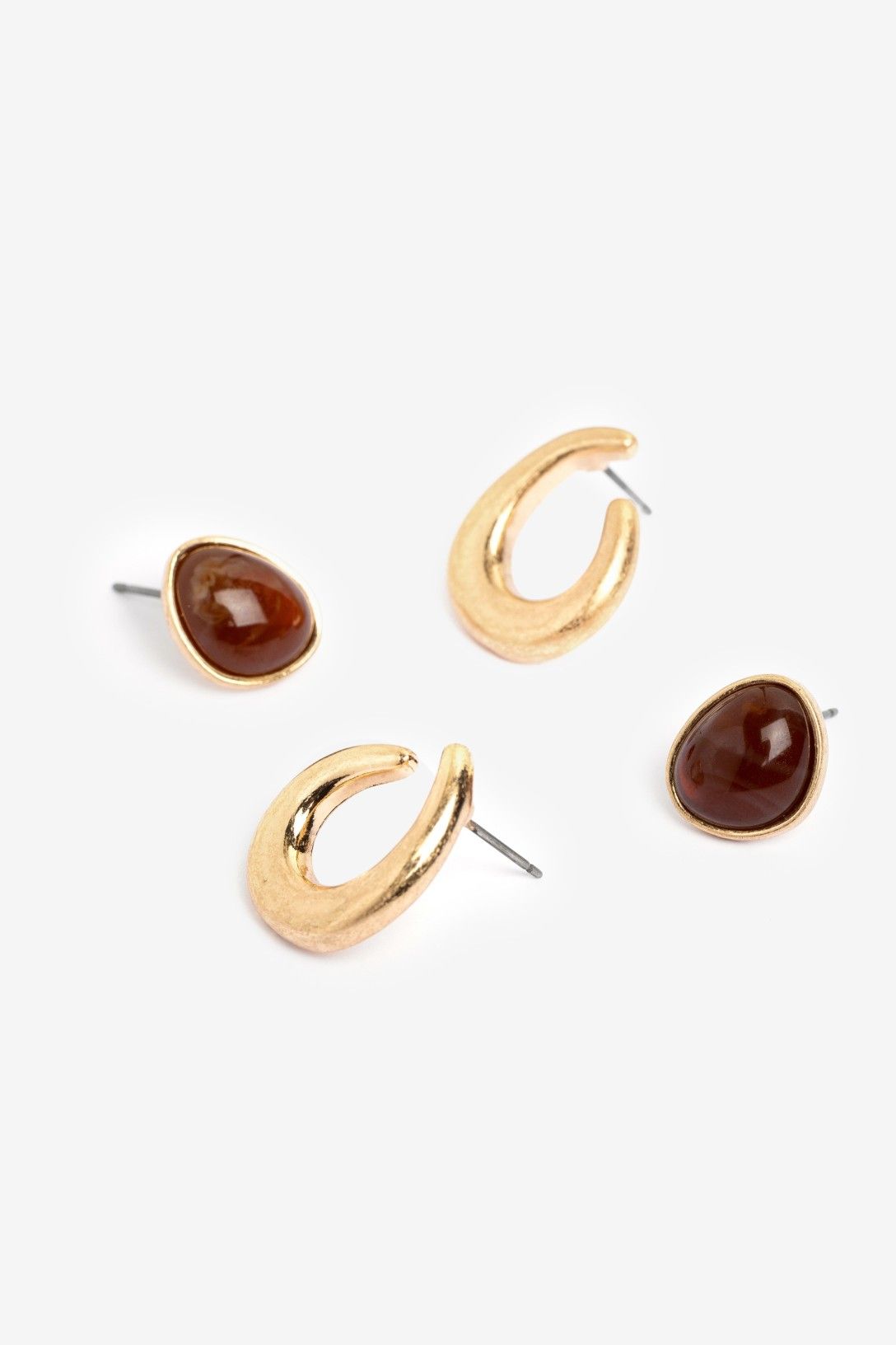 Set pendientes pequeños Vilanova dorado y marrón con aros y diseño ovalado.