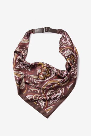 Pañuelo Vilanova burdeos triangular con estampado paisley y hebilla ajustable