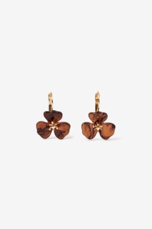 Pendientes Flor Vilanova marrón con pétalos translúcidos y centro dorado