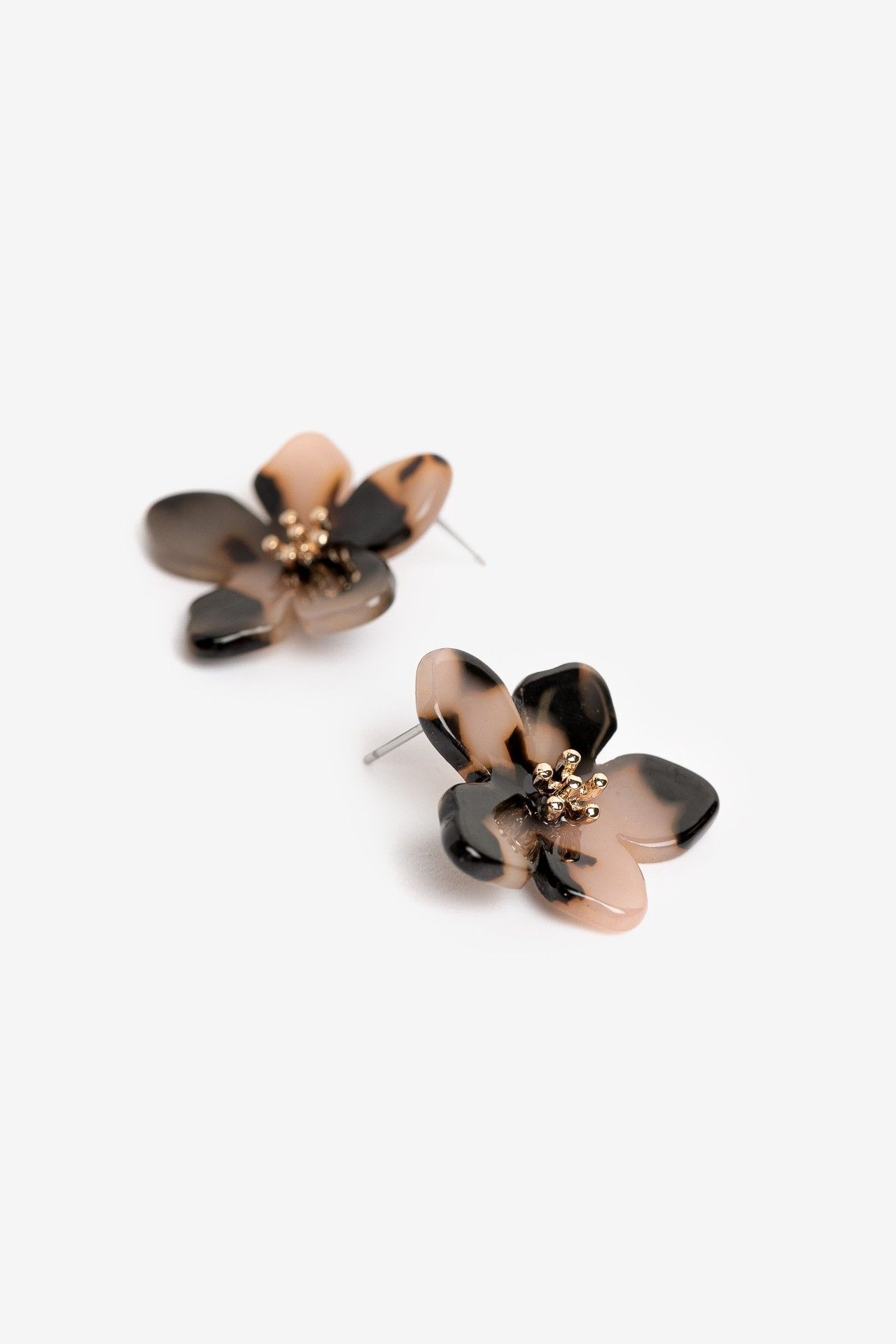 Pendientes Flor Vilanova rosa y negro con detalle dorado en el centro